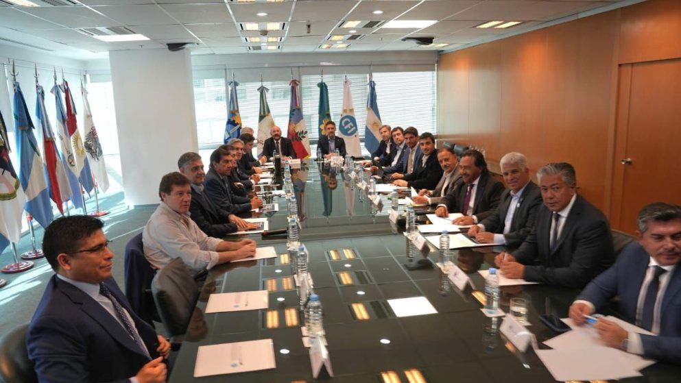La reunión comenzó a las 11 de este martes.