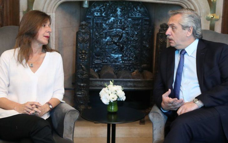 La ministra de Seguridad, Sabina Frederic junto al Presidente en Casa Rosada.