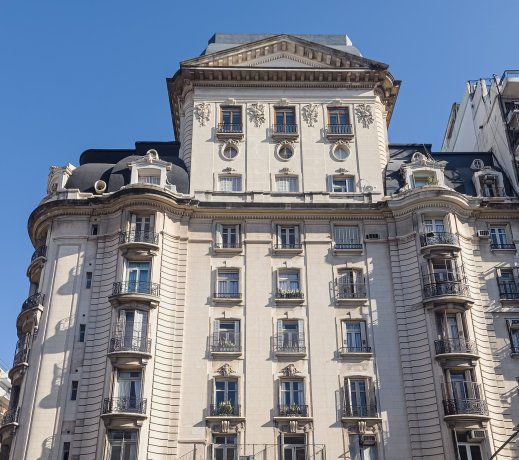 Corte superior visto desde la Avenida Callao Corte superior visto desde la Avenida Callao