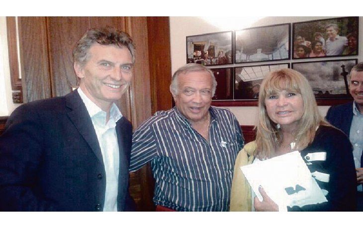 contacto. Mauricio Macri, el ahora detenido Sampayo, y Aída Ayala.