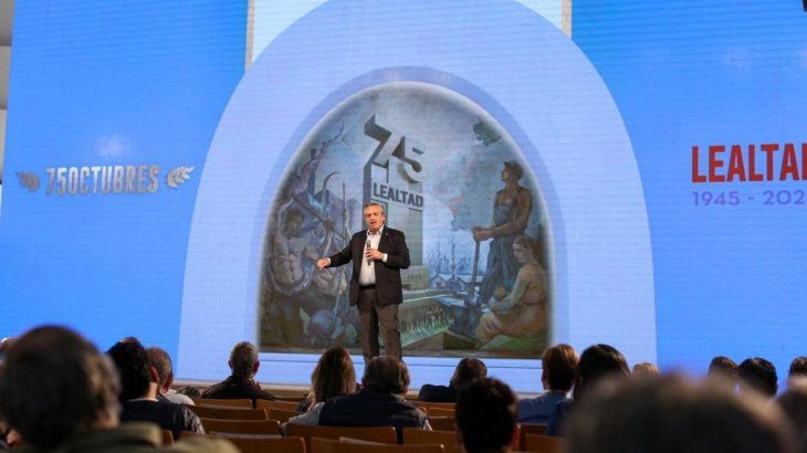 Vamos a reconstruir la Argentina sin odio como siempre hizo el peronismo.