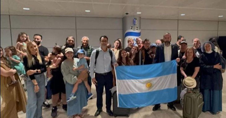 Los argentinos repatriados de Israel.