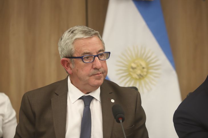 El diputado Cobos durante una actividad en la Comisión de Defensa, en junio de este año. El diputado Cobos durante una actividad en la Comisión de Defensa, en junio de este año.