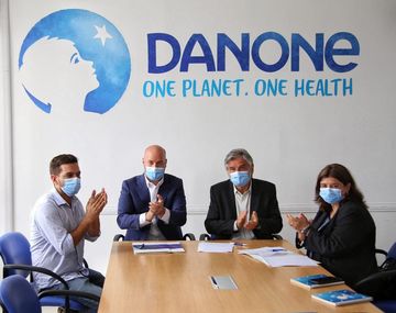 Danone y el CONICET firman un convenio para la transferencia de tecnología