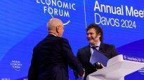 Javier Milei y Klaus Schwab en el Foro de Davos.&nbsp;