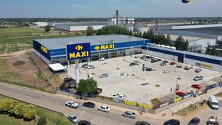 carrefour inaugura su decima sucursal maxi