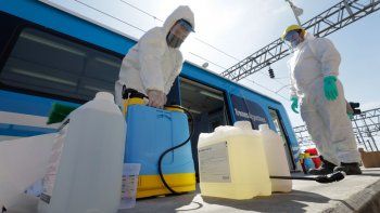Comenzaron a realizar pruebas de campo de una&nbsp;nueva fórmula para limpiar y desinfectar el transporte público.