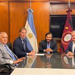 Diego Santilli junto a los gobernadores de Tucumán, Salta y Catamarca. Diego Santilli junto a los gobernadores de Tucumán, Salta y Catamarca.