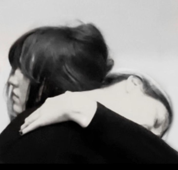 Concurada por Daniel Fischer, Paula Hacker presenta “Lo bello y lo ausente de tu respiración”. Una muestra donde la fotografía, la escritura manuscrita y la fragilidad del cuerpo se entrelazan contra la urgencia del olvido. Concurada por Daniel Fischer, Paula Hacker presenta “Lo bello y lo ausente de tu respiración”. Una muestra donde la fotografía, la escritura manuscrita y la fragilidad del cuerpo se entrelazan contra la urgencia del olvido.