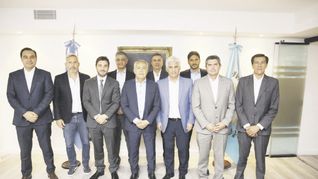 Posiciones. Los mandatarios de la liga de JxC se mostraron en alerta por la suba de retenciones y por el ajuste que recae en las provincias. Aceleran negociaciones con la Casa Rosada, que mantiene optimismo por dictamen.