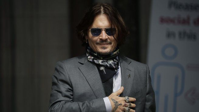 Johnny Depp estará presentando Modi.