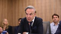 Miguel Ángel Pichetto defendió la industria textil argentina y se cruzó con un tuitero libertario.