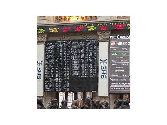 Malos datos de la economía de EEUU alentó a que la Fed no recorte ayuda.