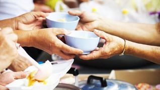 La inseguridad alimentaria bajó principalmente en los hogares con niños pequeños. La inseguridad alimentaria bajó principalmente en los hogares con niños pequeños.