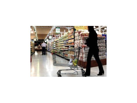 La confianza del consumidor bajó 6,6% en marzo