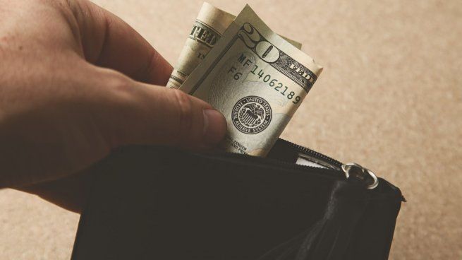 Estafas y trampas podrían arruinar tus vacaciones en el exterior.