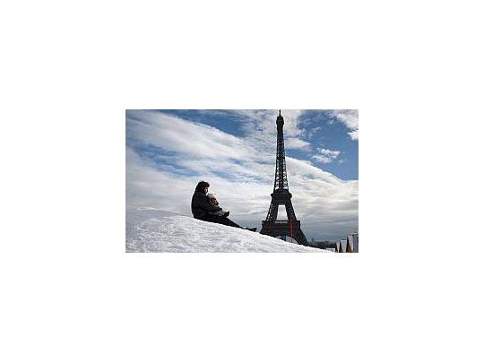 La torre Eiffel fue cerrada al público