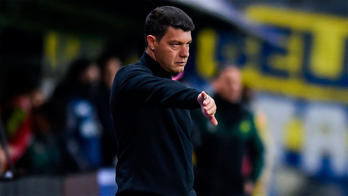 Battaglia continues with the tests: “Pol” Fernandez would be Boca’s ‘5’ against Estudiantes