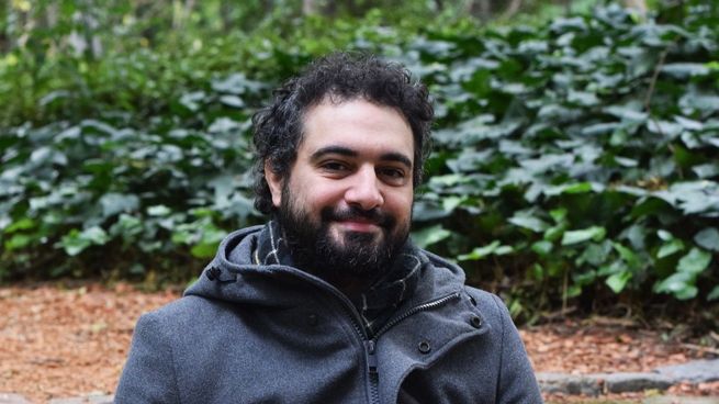 The writer Elías Fernández Casella presents “The charm of the routine”, his first novel