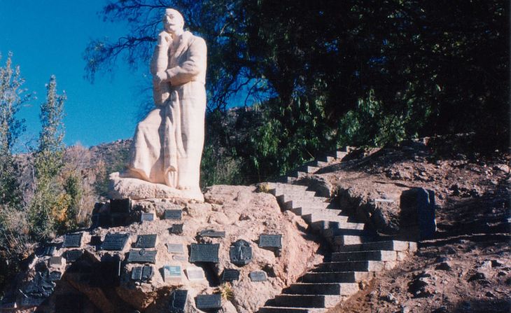 Statue of Dr. González. Statue of Dr. González.