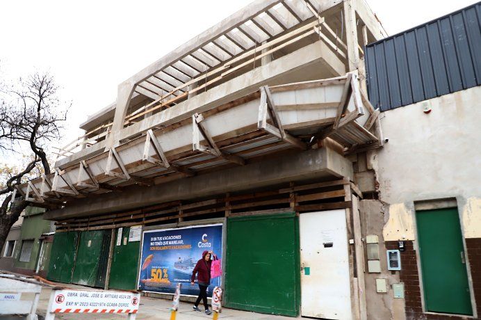 Hay obras que se levantan con lentidud ahora por los valores altos y se espera que se reduzca la presión impositiva para abaratar los costos que impactan negativamente hoy Hay obras que se levantan con lentidud ahora por los valores altos y se espera que se reduzca la presión impositiva para abaratar los costos que impactan negativamente hoy