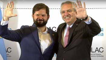 Gabriel Boric y Alberto Fernández﻿.
