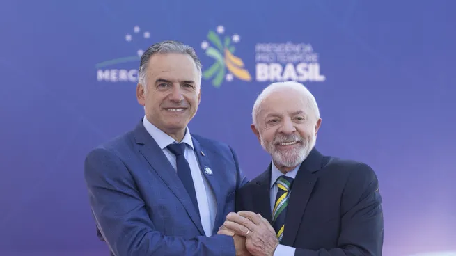 Yamandú Orsi y Lula da Silva mantuvieron una reunión bilateral en el marco de la última cumbre del Mercosur del año.