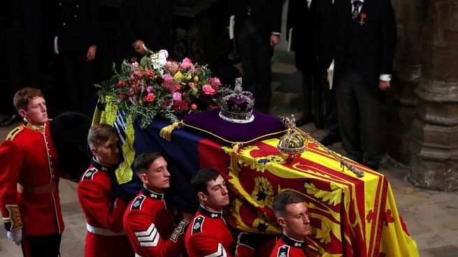 El féretro de la reina Isabel II.