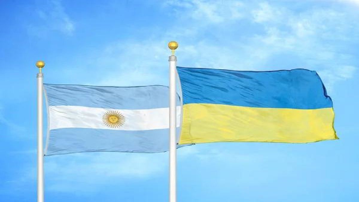 Argentina grants first humanitarian visa to Ukrainian married to Argentina