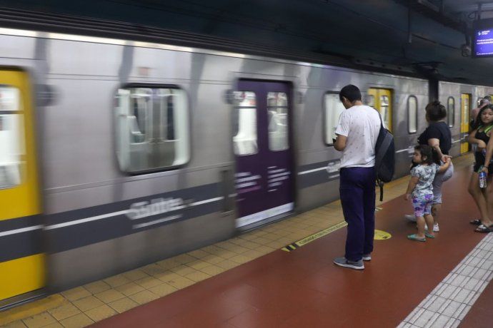 Paro De Subtes: A Qué Hora Para Hoy La Línea D