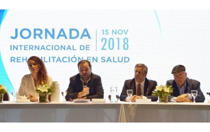 Alejandra Frey, directora nacional de políticas y regulación de servicios de la Agencia Nacional de Discapacidad; Santiago Ibarzábal, director ejecutivo de la Agencia Nacional de Discapacidad; Adolfo Rubinstein, secretario de Salud; y Rafael Kohanoff, director del Centro de Tecnología de la Salud y la Discapacidad del Instituto Nacional de Tecnología Industrial (INTI)