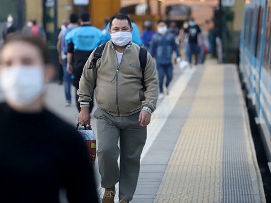 El presidente Alberto Fernández anunció este viernes por la noche la extensión de la cuarentena por 15 días más y el pase a la fase 4 de gran parte del país, excepto el área metropolitana (AMBA).