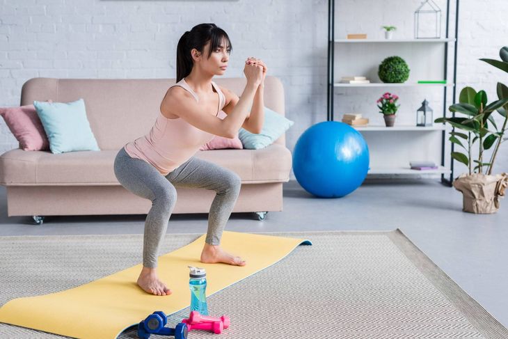Yoga en casa: 7 ejercicios sencillos para principiantes