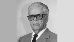 Muere en 1997, Fidel Velázquez, líder histórico de la Confederación de Trabajadores de México (CTM). Muere en 1997, Fidel Velázquez, líder histórico de la Confederación de Trabajadores de México (CTM).