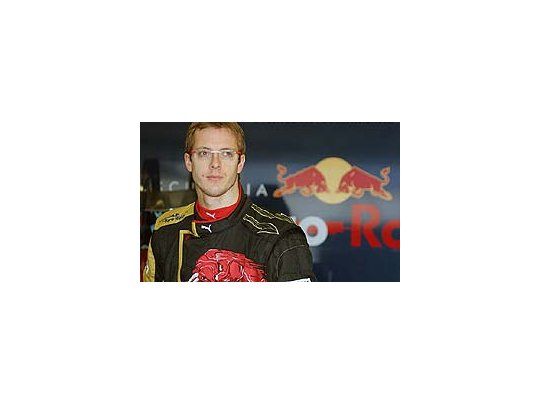 Bourdais fue despedido por no cumplir con los objetivos de la escudería.