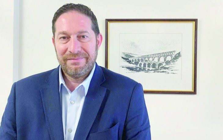 ámbito.com | PAG6-SZCZECH.jpg