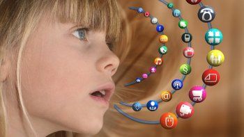 sharenting: los riesgos de exhibir a los hijos en las redes