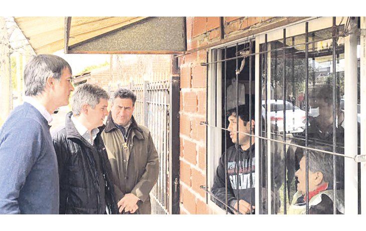 ámbito.com | Timbreo. Marcos Peña no estuvo en la cumbre de Olivos, post fallo, pero salió a timbrear el fin de semana.