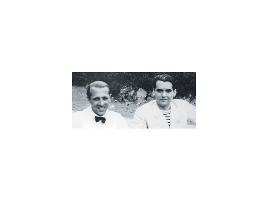 En «El amante uruguayo. Una historia real», Roncagliolo vuelve a interesarse por si es cierto o no que el escritor uruguayo Enrique Amorín (en la foto con Federico García Lorca en 1930) robó el cadáver del poeta español.
