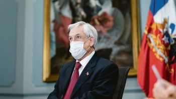 HORAS BAJAS. Sebastián Piñera, presidente de Chile, atraviesa una caída de sus niveles de aprobación debido al mal manejo de la pandemia y su falta de respuesta a reclamos sociales.