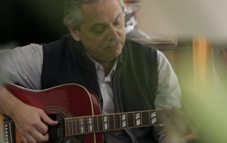 En el Día del Músico, Alberto Fernández recordó a quienes dejaron su marca en toda una generación.