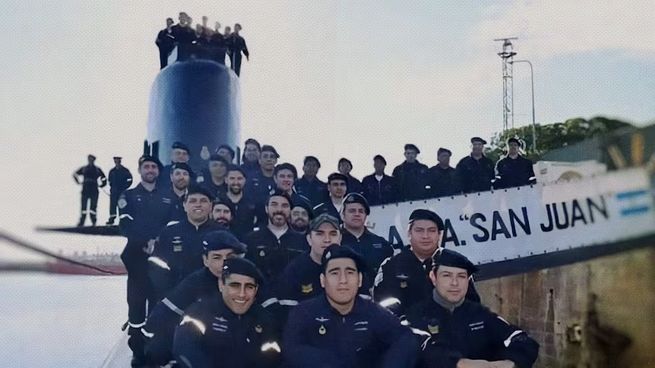 Familiares del Ara San Juan exigen respeto a la memoria de las 44 víctimas.