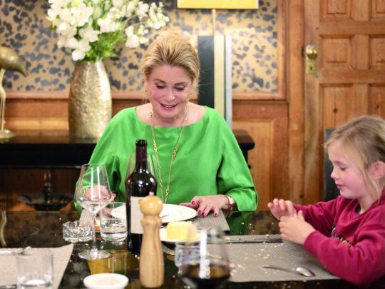 La verdad. Catherine Deneuve y la pequeña Clementine Granier.