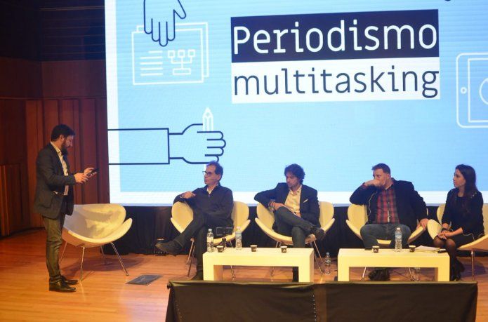 panel multitasking.jpg