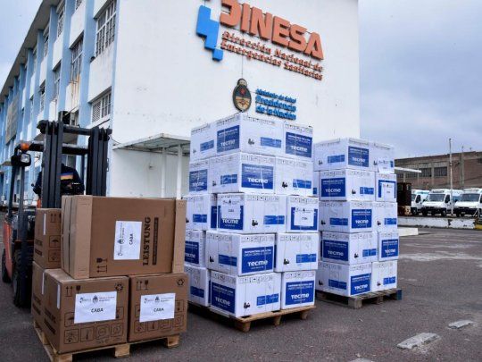 El Ministerio de Salud continúa con la distribución de respiradores.