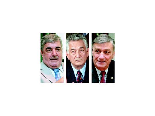 El chubutense Mario Das Neves, el puntano Alberto Rodríguez Saá y el santafesino Hermes Binner son tres gobernadores con posibilidades de pelear por una candidatura presidencial para 2011.