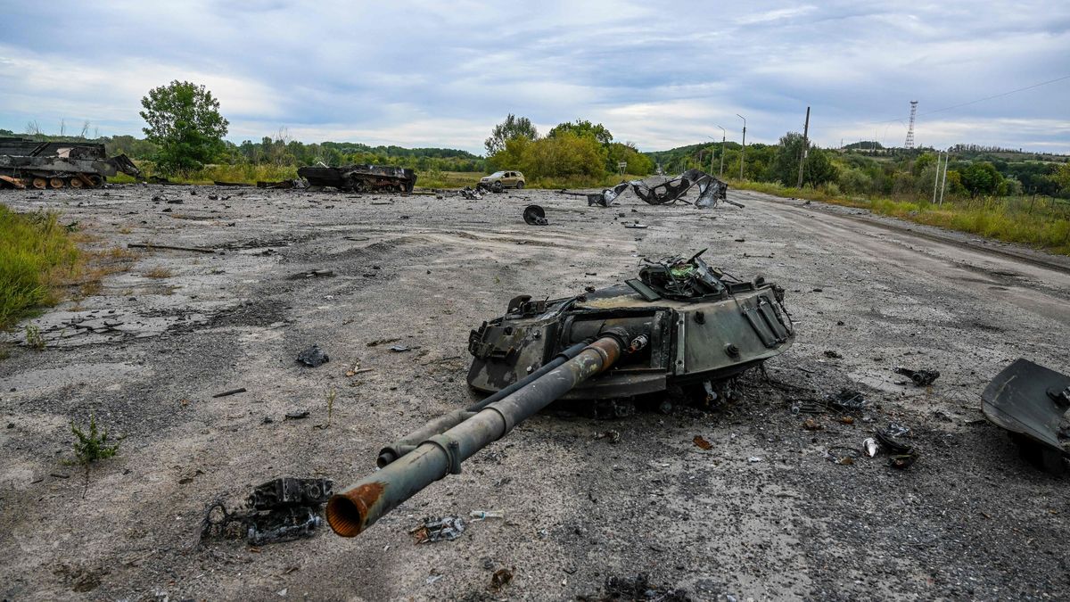 Ukraine strengthens with its counteroffensive and Russia resumes bombing