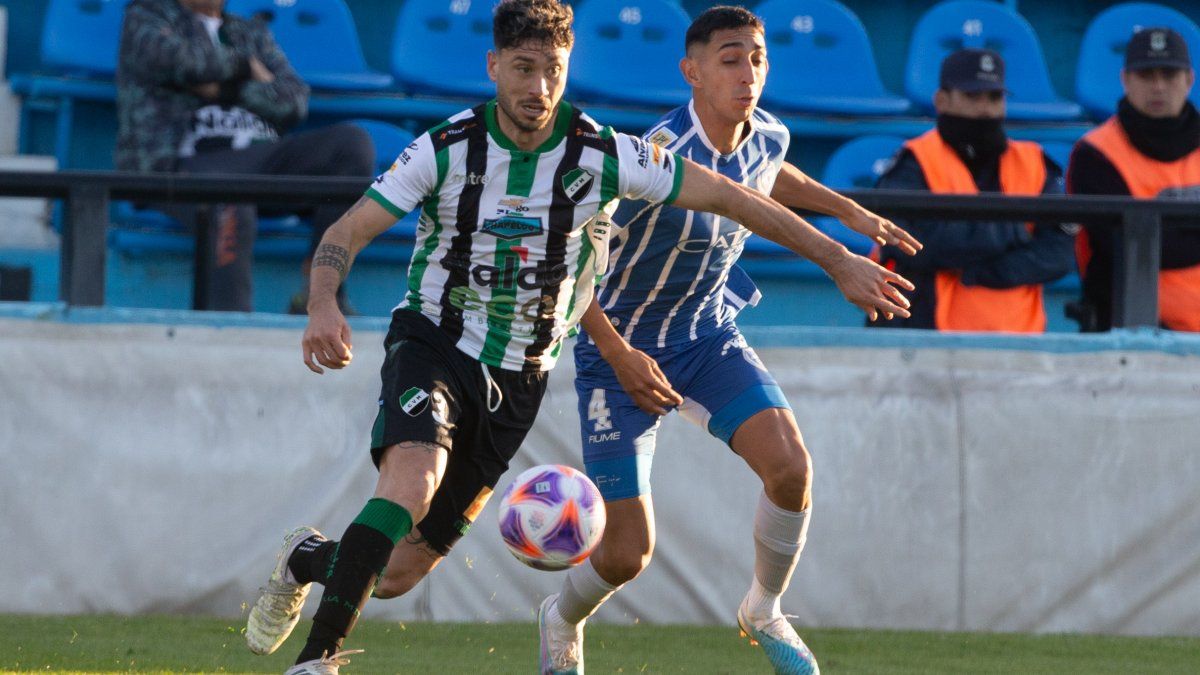 Villa Miter surprised Godoy Cruz and took him out of the Argentine Cup