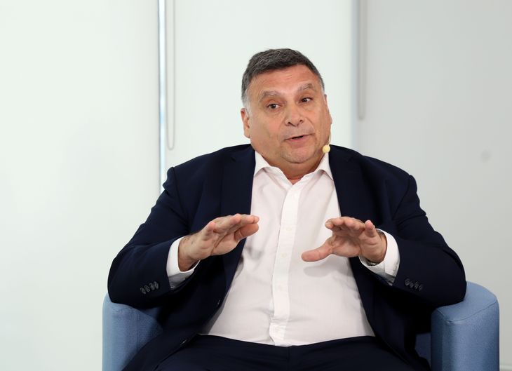 Zampone destacó el valor del ladrillo como refugio.