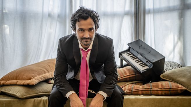 Nico Sorín brinda un concierto en el Teatro Coliseo el 15 de abril, en el que propone un nuevo giro a las presentaciones en formato electrónico que se han consolidado como una de las grandes revelaciones de la escena porteña.